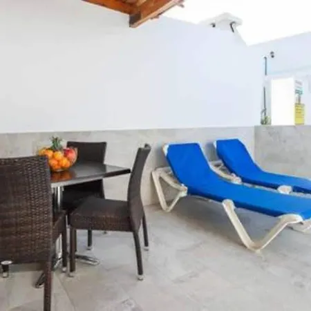 Estrella Apartment *